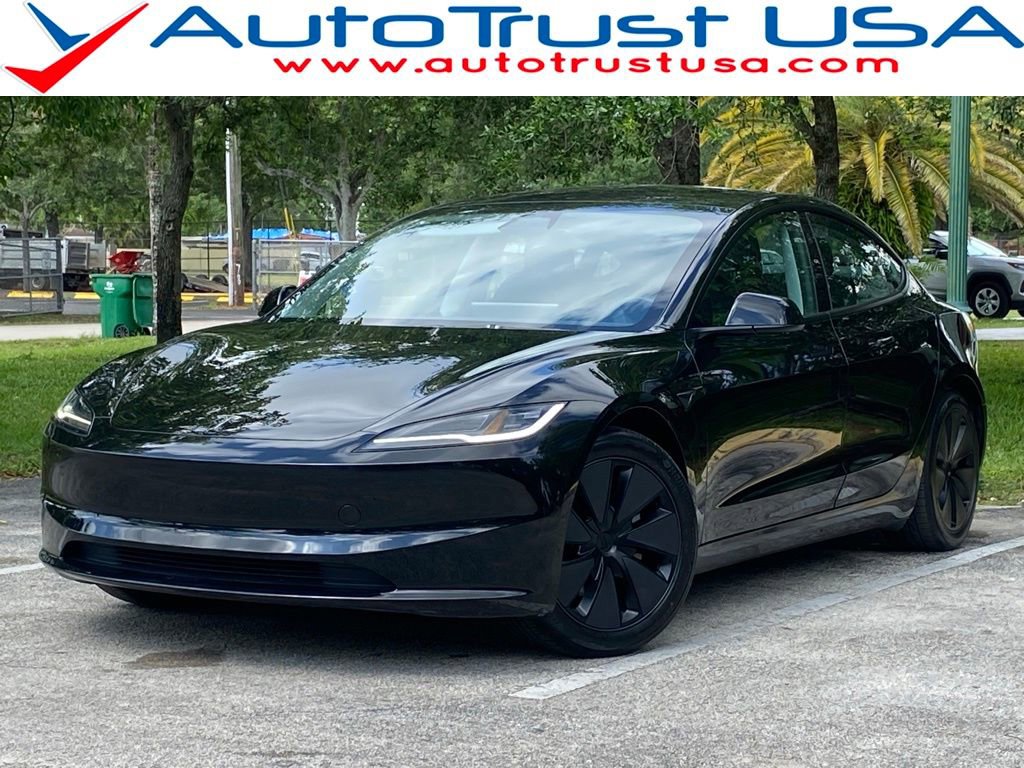 Used 2024 Tesla Model 3 Standard Range RWD image 1