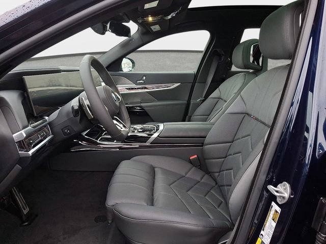 New 2026 BMW 750e xDrive w/ Executive Package image 11