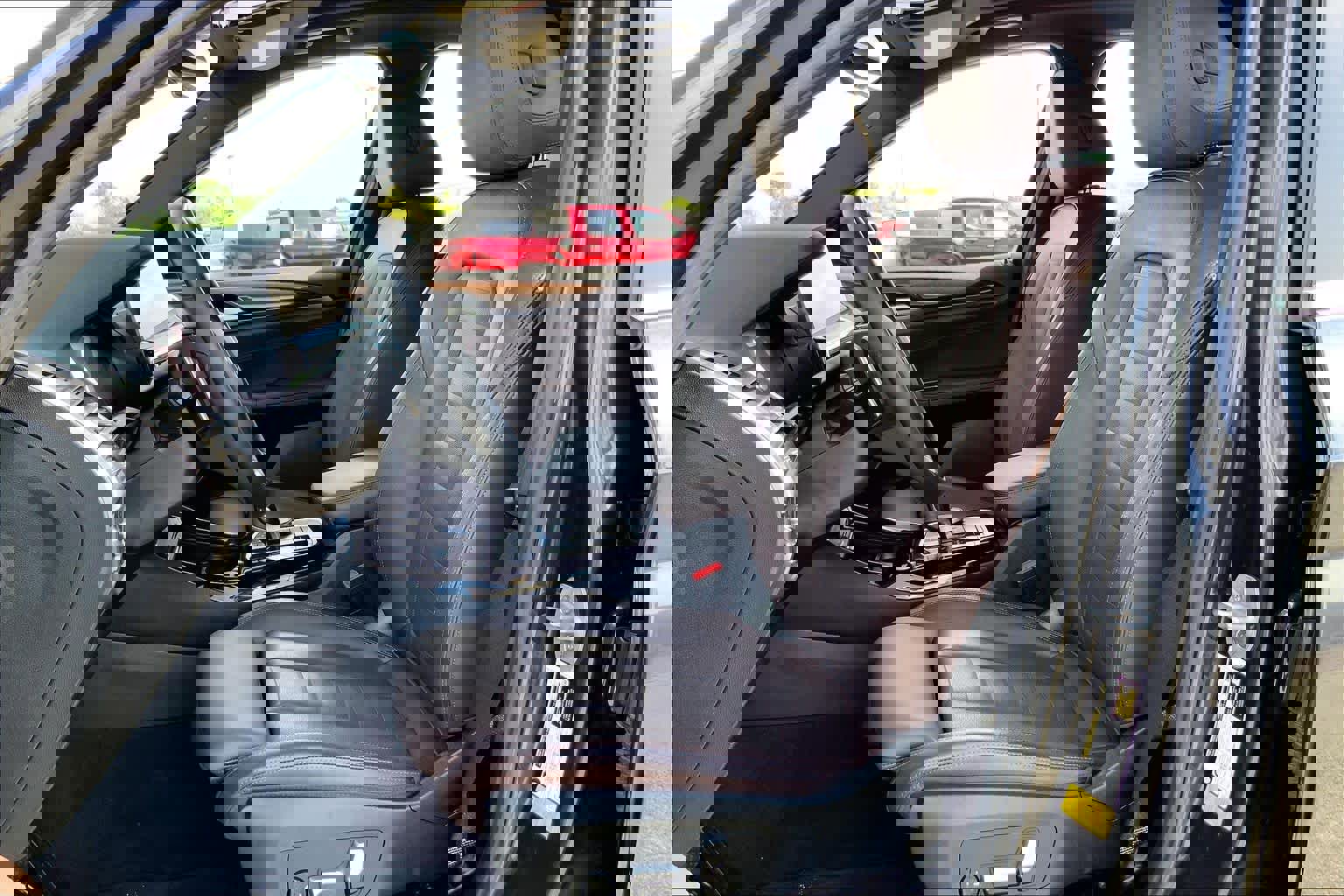 Used 2024 BMW X3 sDrive30i w/ Premium Package image 8