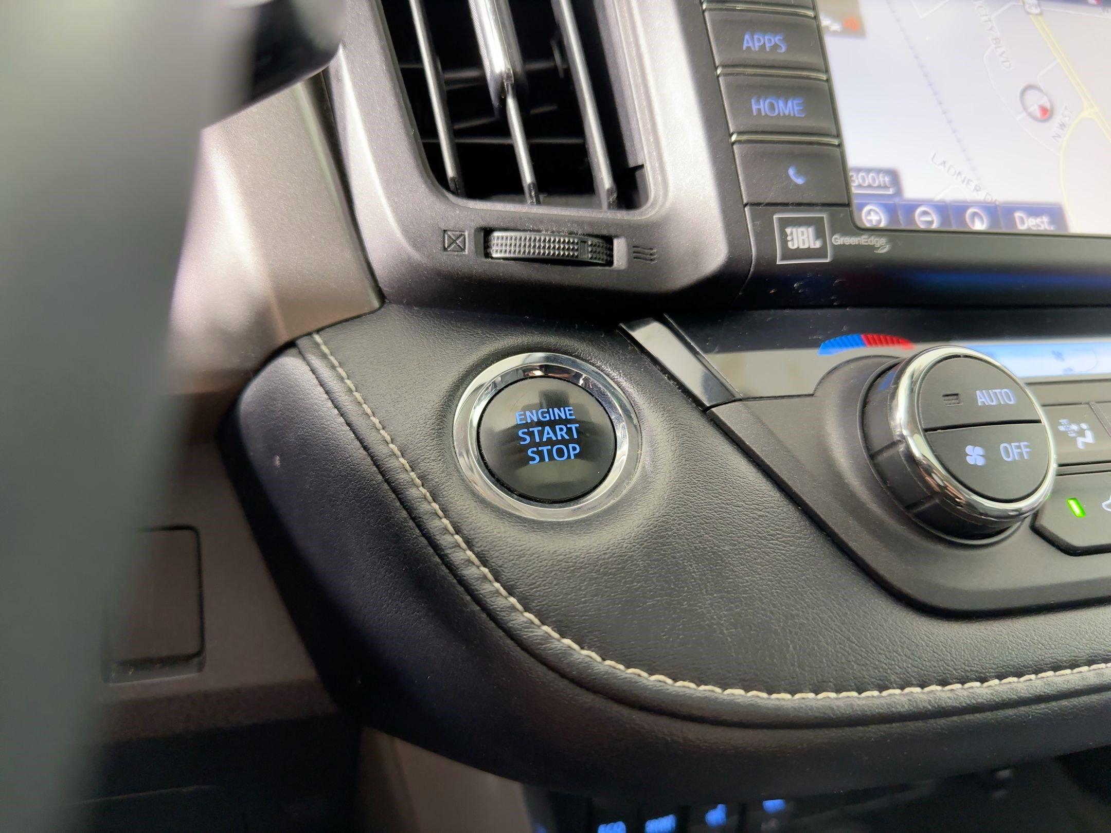 Used 2018 Toyota RAV4 Limited w/ Advanced Technology Package image 26