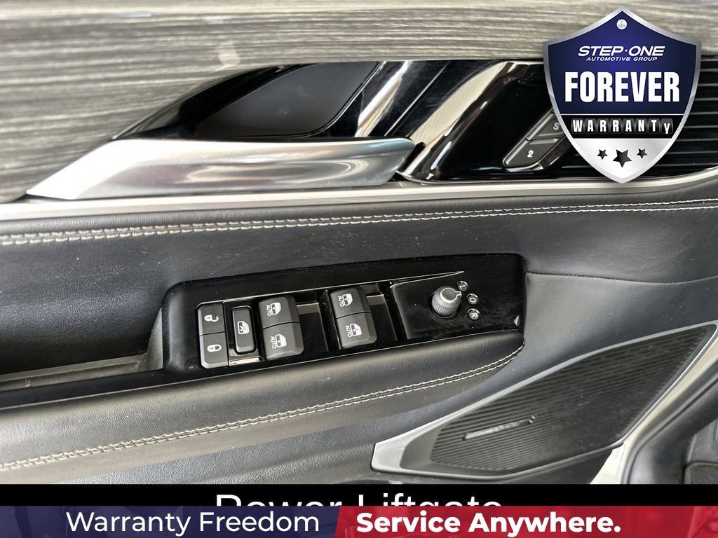 Used 2022 Jeep Wagoneer Series II w/ Premium Group I AWD/4WD image 13