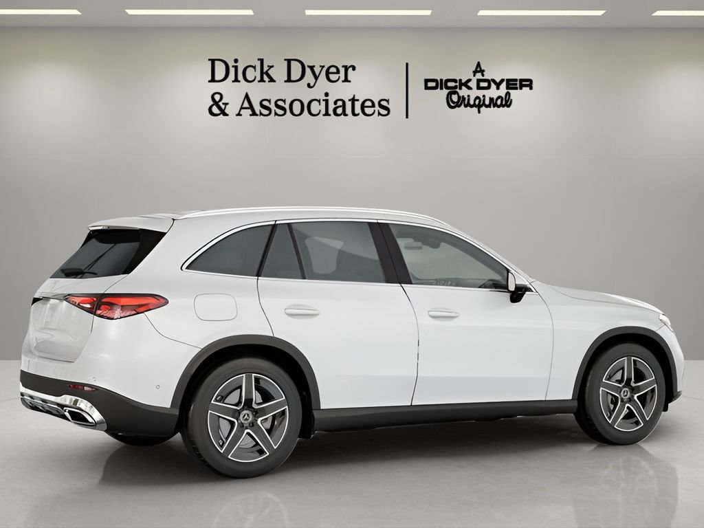 Used 2026 Mercedes-Benz GLC 300 image 14