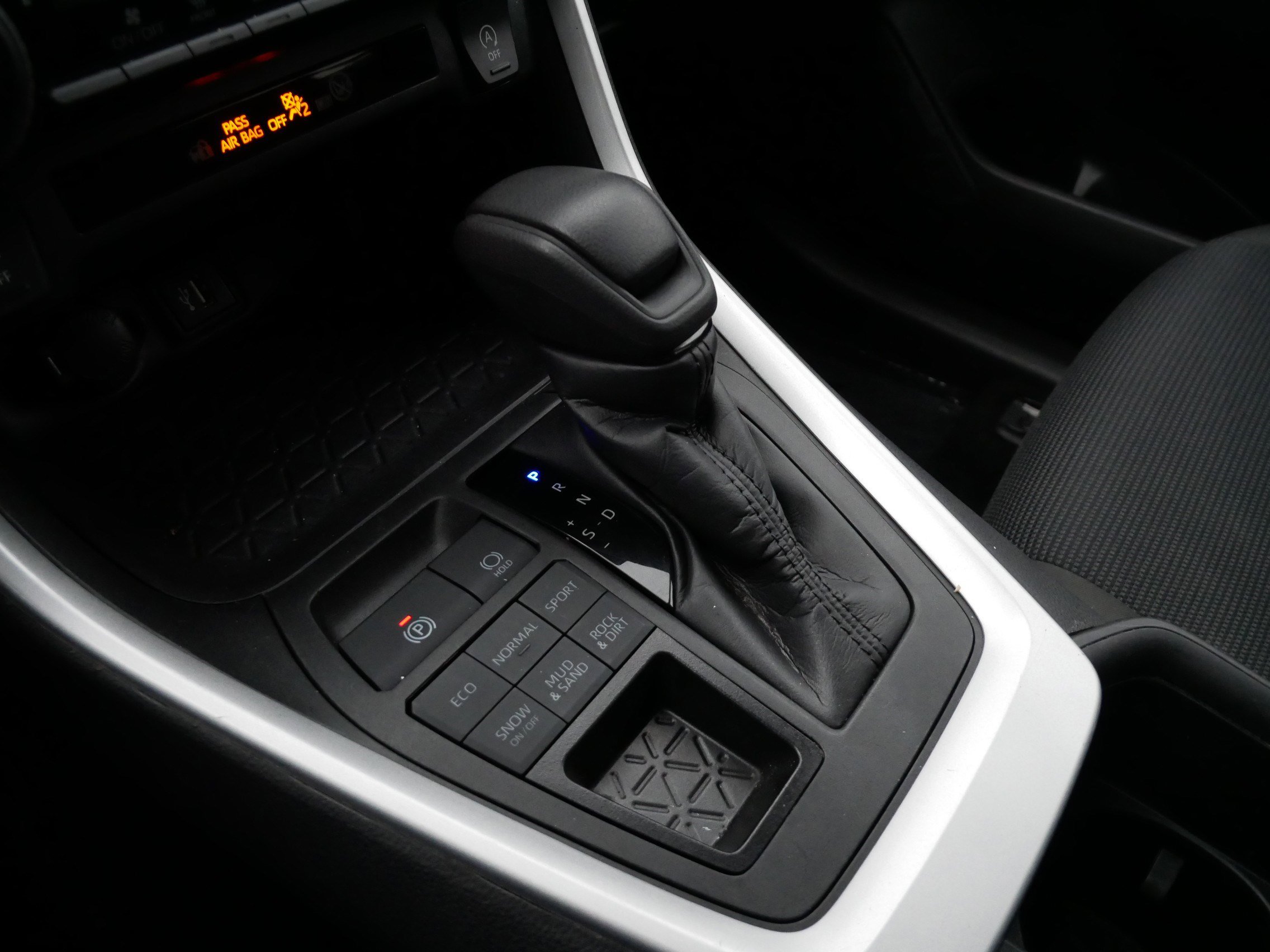 Certified 2024 Toyota RAV4 LE image 24