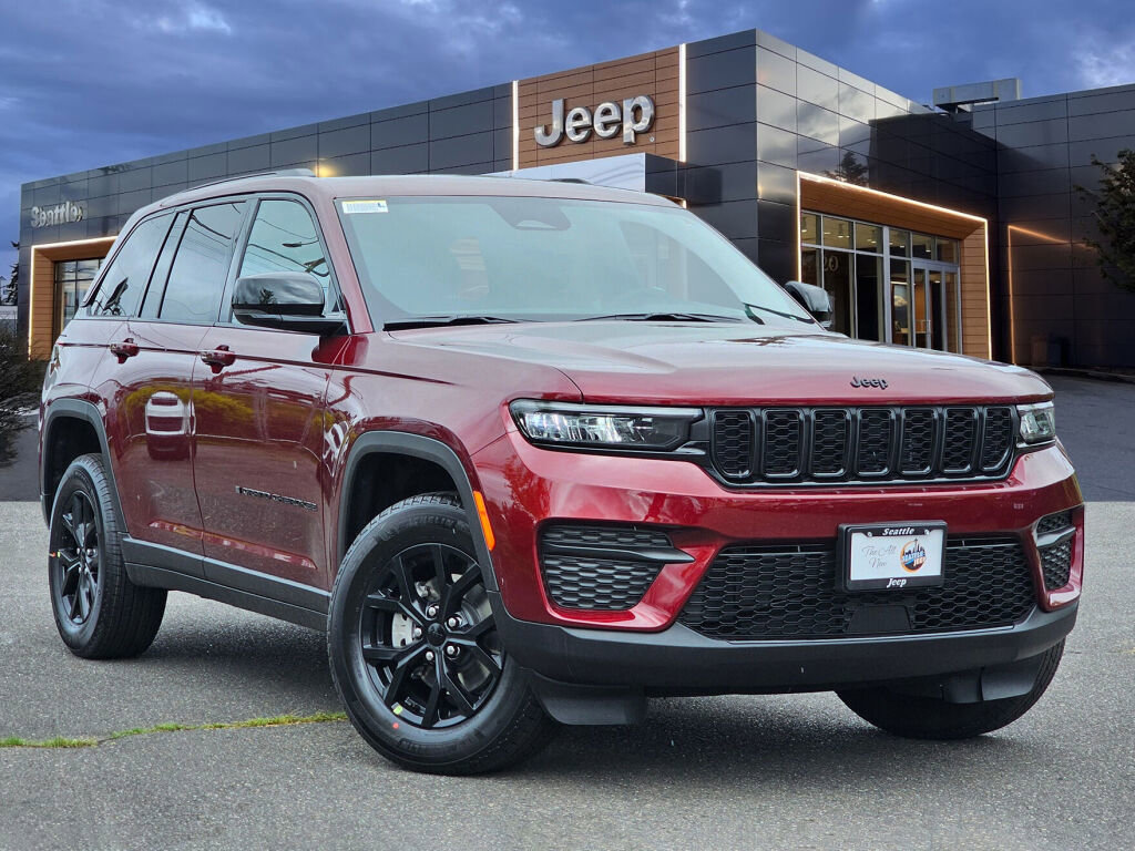 New 2025 Jeep Grand Cherokee Altitude