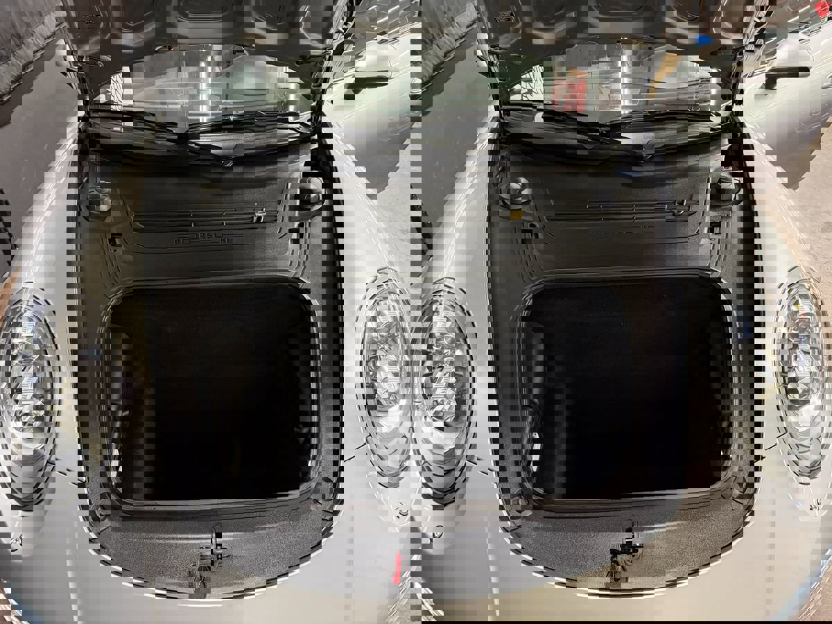 Used 2014 Porsche 911 Turbo image 25