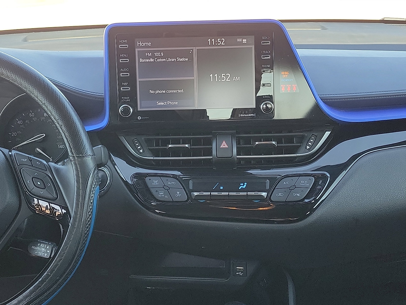 Used 2021 Toyota C-HR XLE image 10