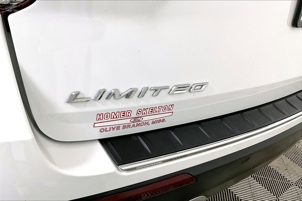 Used 2023 Ford Explorer Limited image 14