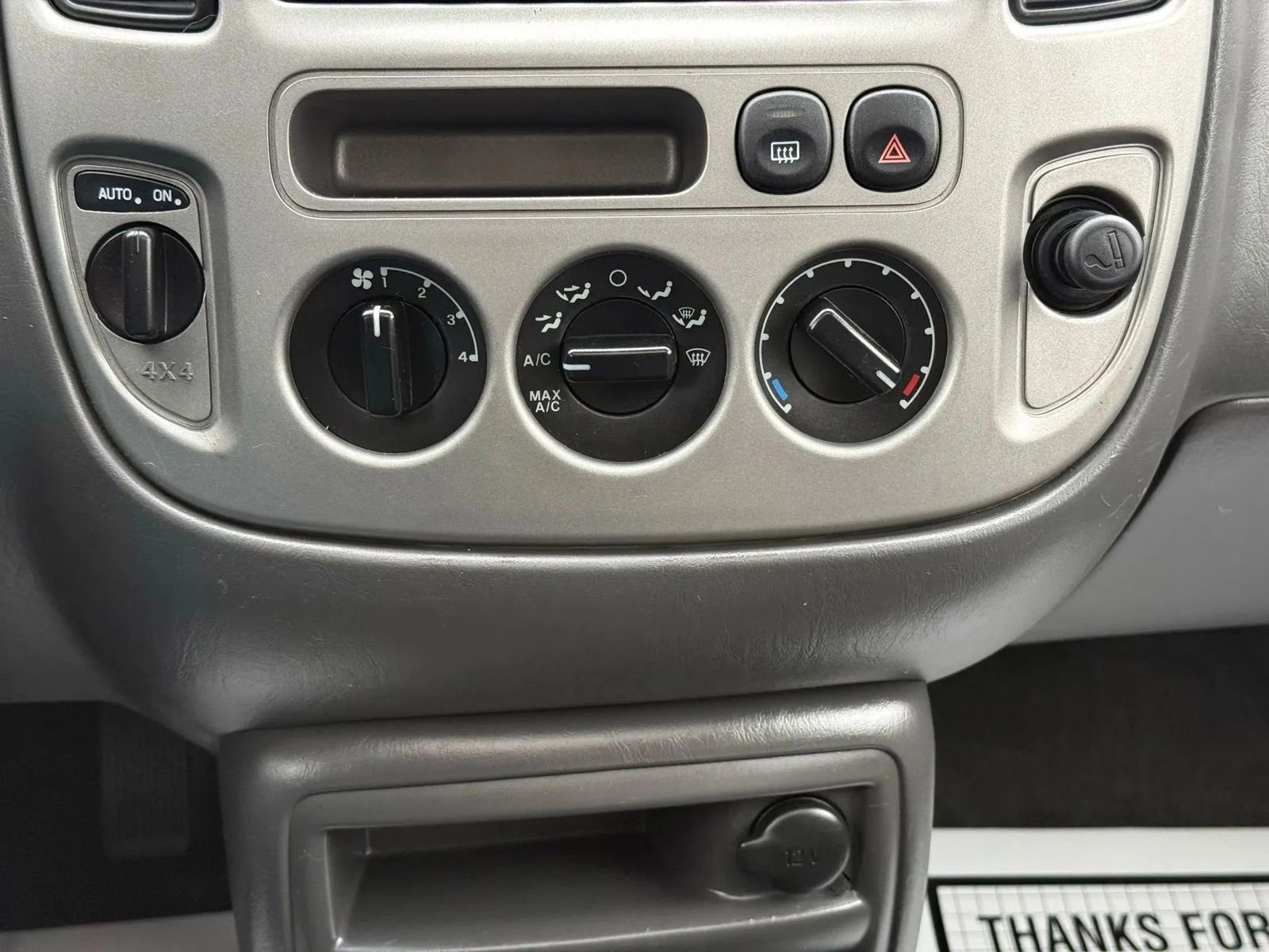 Used 2003 Ford Escape XLT image 25