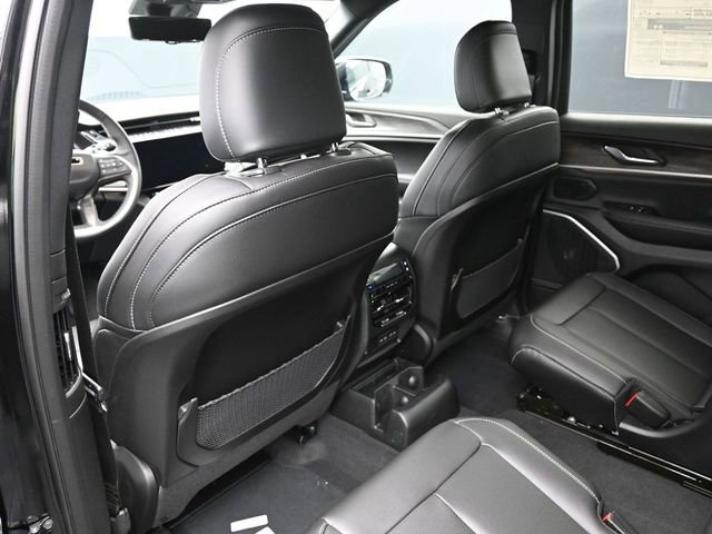New 2026 Jeep Grand Cherokee L Limited AWD/4WD image 35