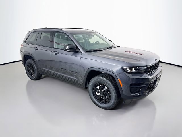New 2025 Jeep Grand Cherokee Altitude w/ Trailer Tow Package
