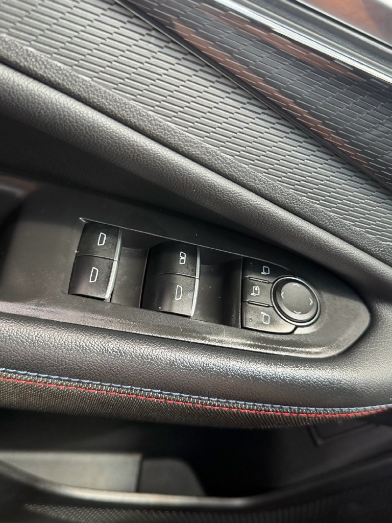 Used 2024 Chevrolet Blazer EV RS RWD image 34