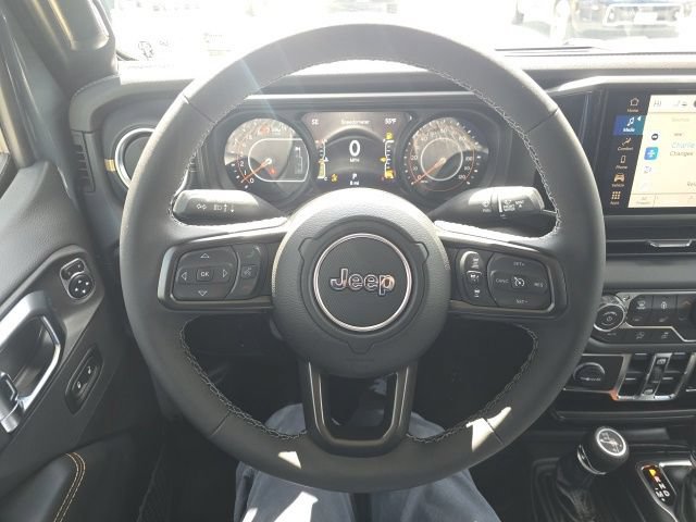 New 2026 Jeep Gladiator Sport AWD/4WD image 15