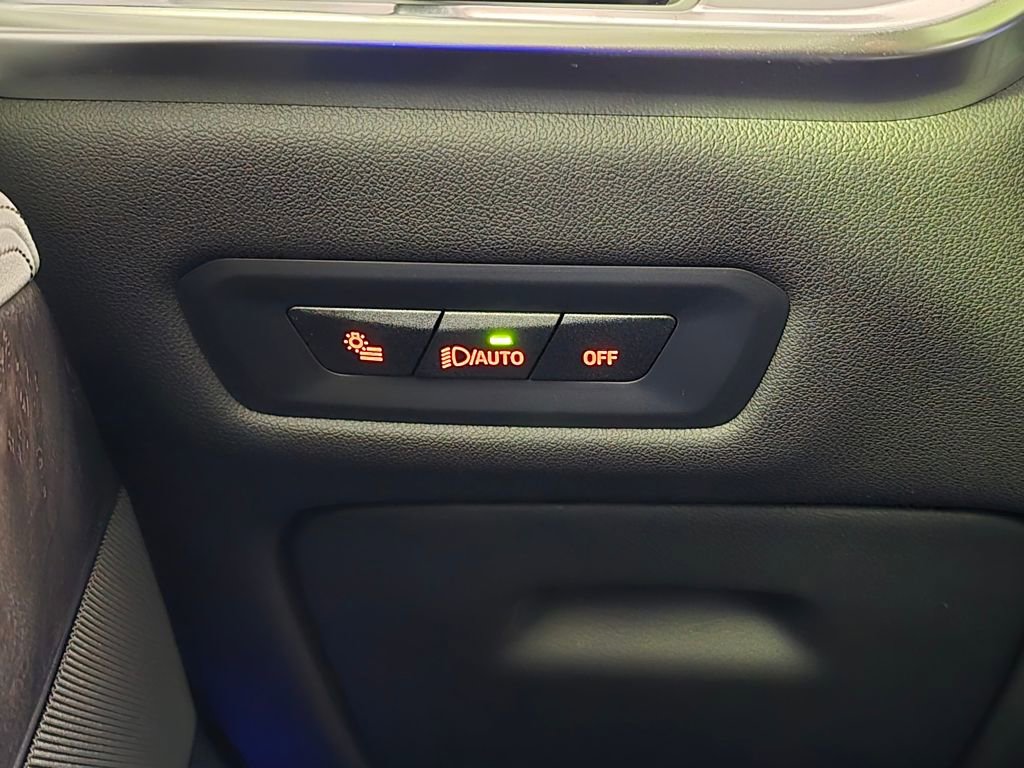 New 2026 BMW X5 xDrive50e w/ Climate Comfort Package image 26