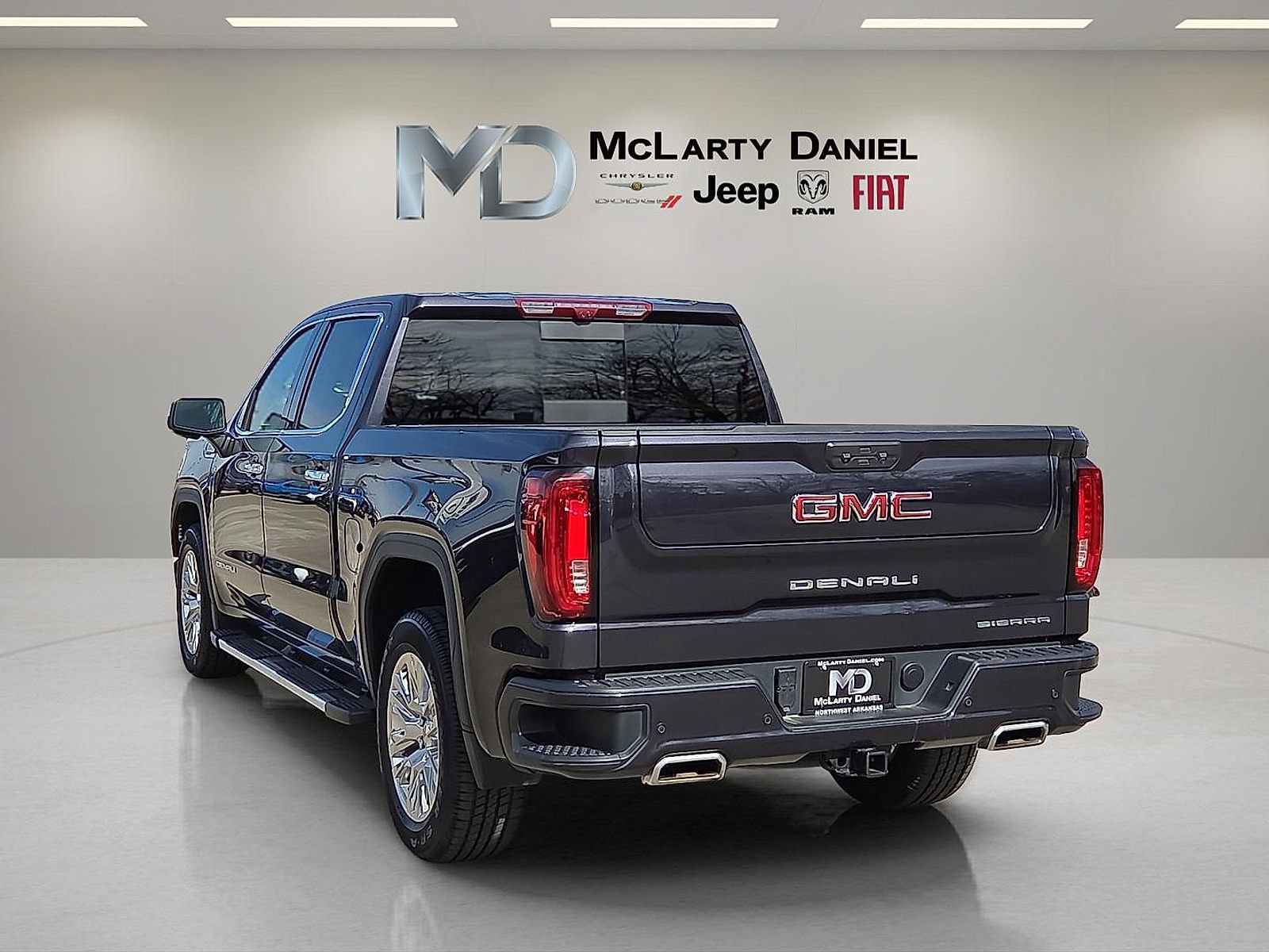 Used 2025 GMC Sierra 1500 Denali w/ Technology Package AWD/4WD video 4