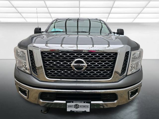 Used 2017 Nissan Titan SV image 8