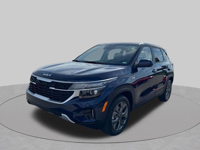 Used 2026 Kia Seltos LX FWD image 11