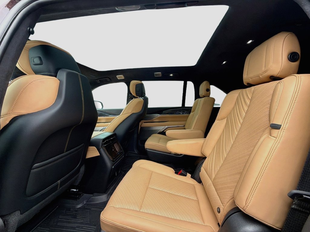 Used 2026 Cadillac Escalade IQ Sport 2 w/ LPO, Floor Liner Package AWD/4WD image 26