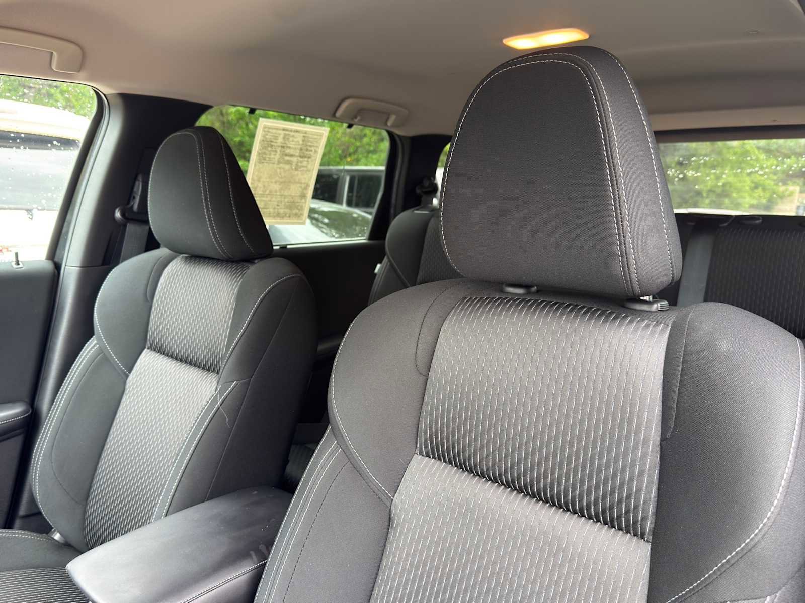 Used 2022 Mitsubishi Outlander ES image 9