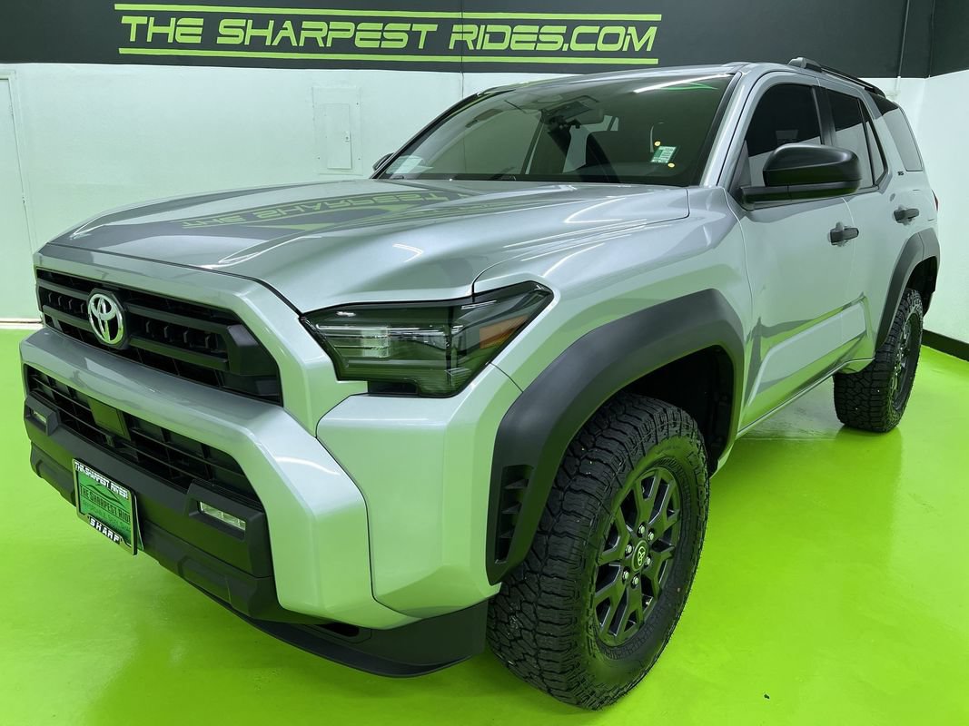 Used 2026 Toyota 4Runner SR5 AWD/4WD image 5