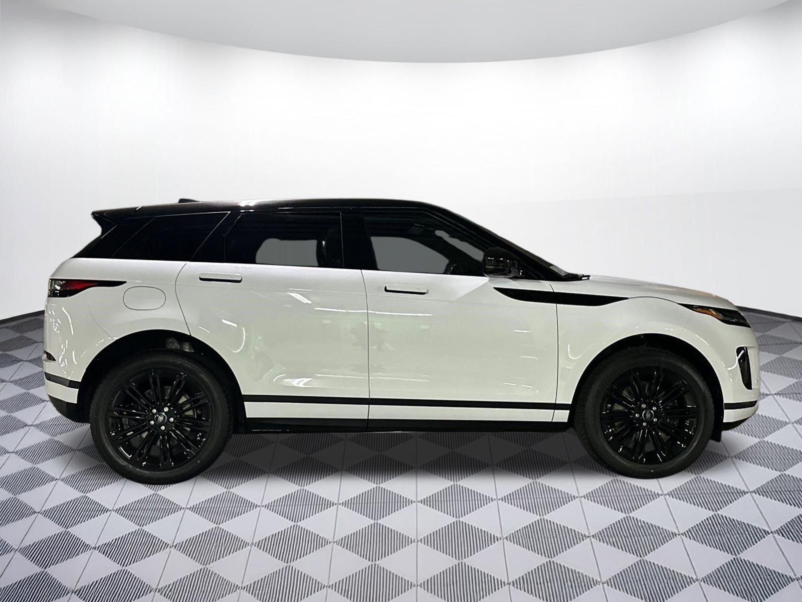 Used 2026 Land Rover Range Rover Evoque S AWD/4WD image 7