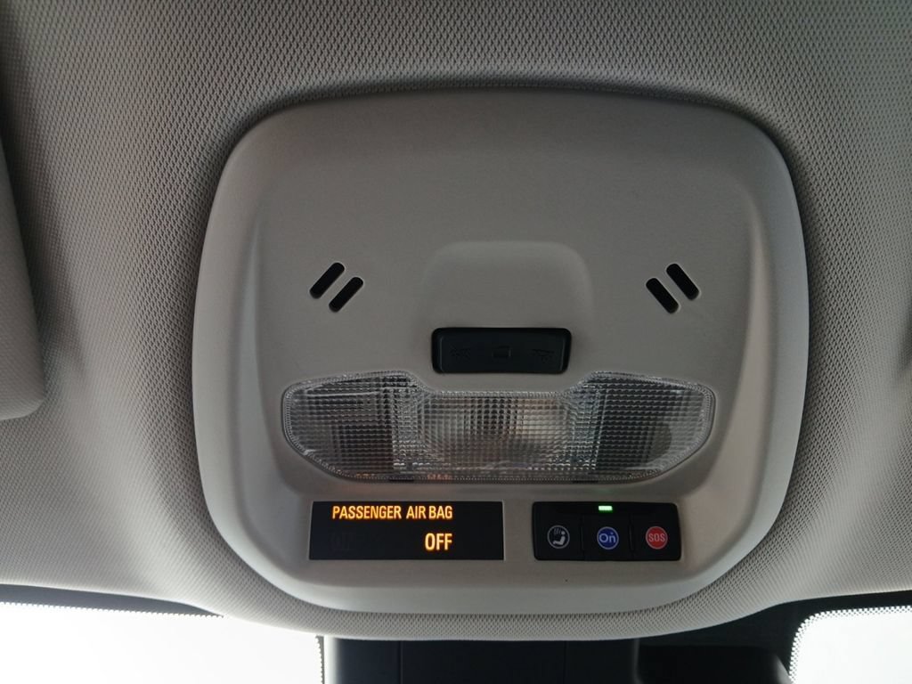 Used 2024 Chevrolet Trax LT w/ Driver Confidence Package FWD image 7