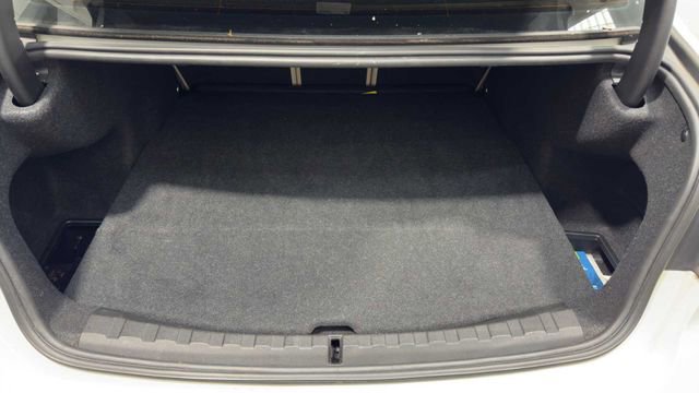 Used 2019 BMW 330i Sedan w/ Premium Package image 36