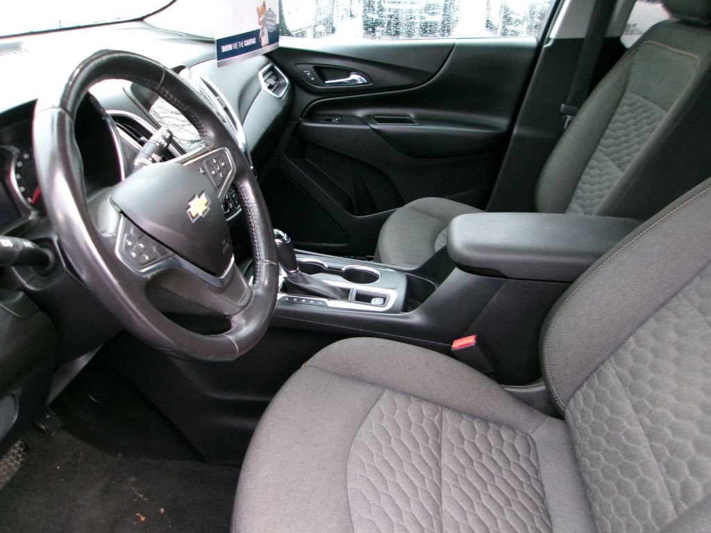 Used 2018 Chevrolet Equinox LT w/ Sun & Infotainment Package image 12