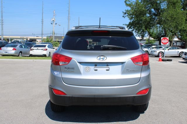 Used 2011 Hyundai Tucson GLS FWD image 4