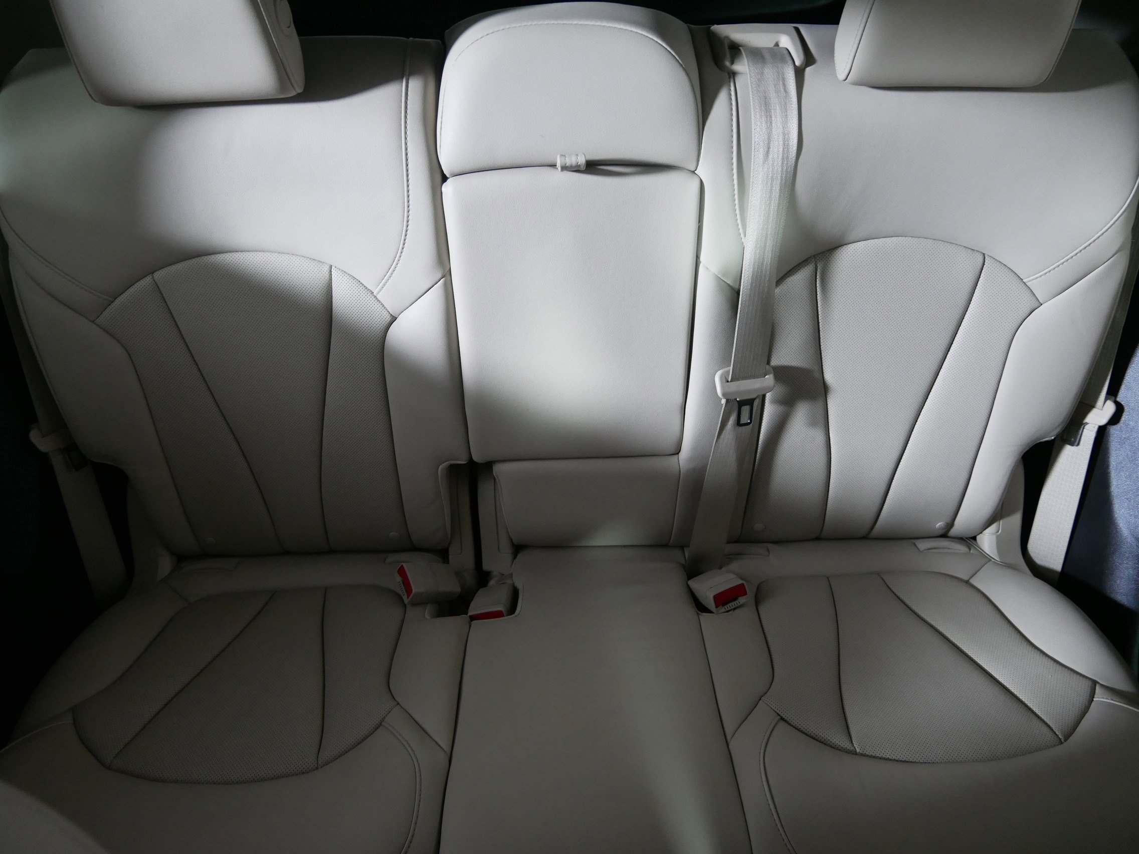 Used 2020 Buick Envision Essence image 13