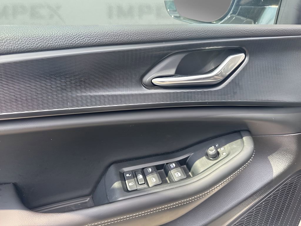 Used 2024 Jeep Grand Cherokee Altitude image 26