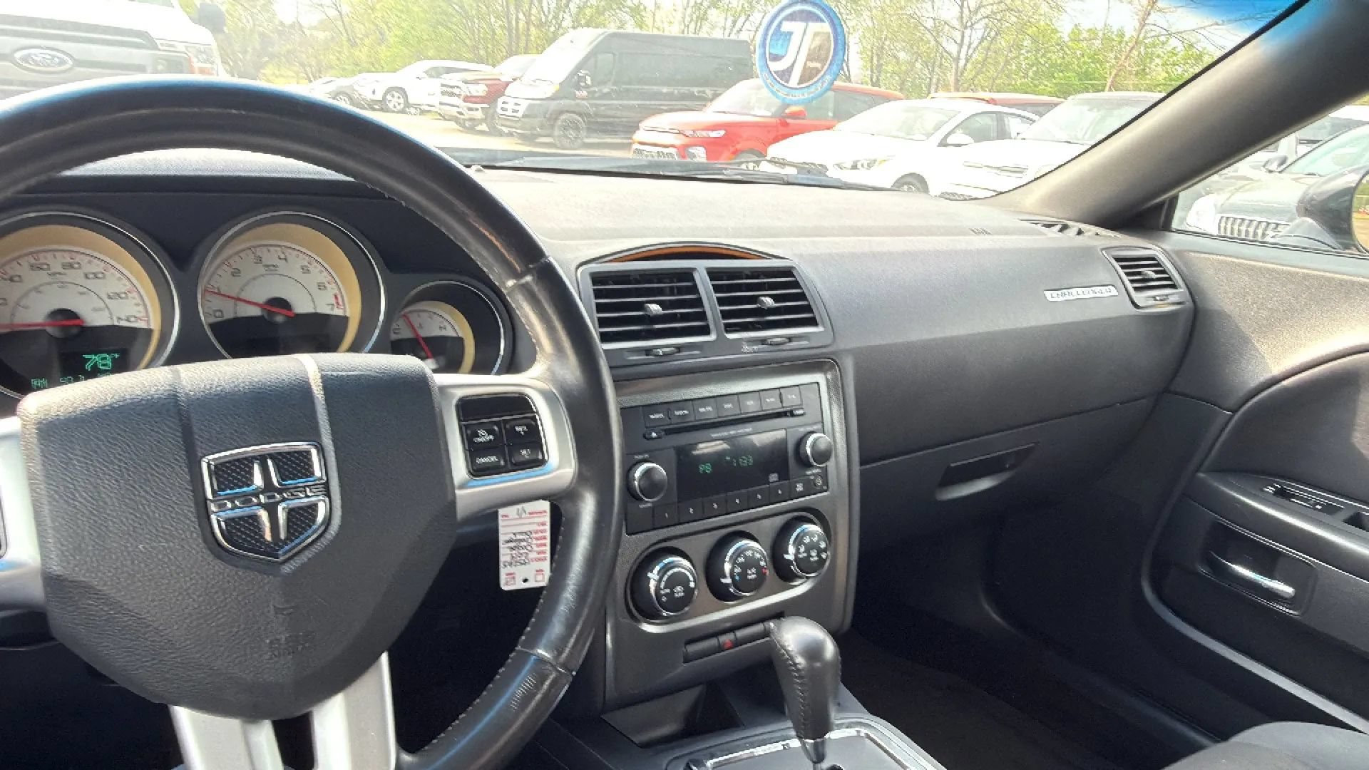 Used 2014 Dodge Challenger SXT RWD image 20