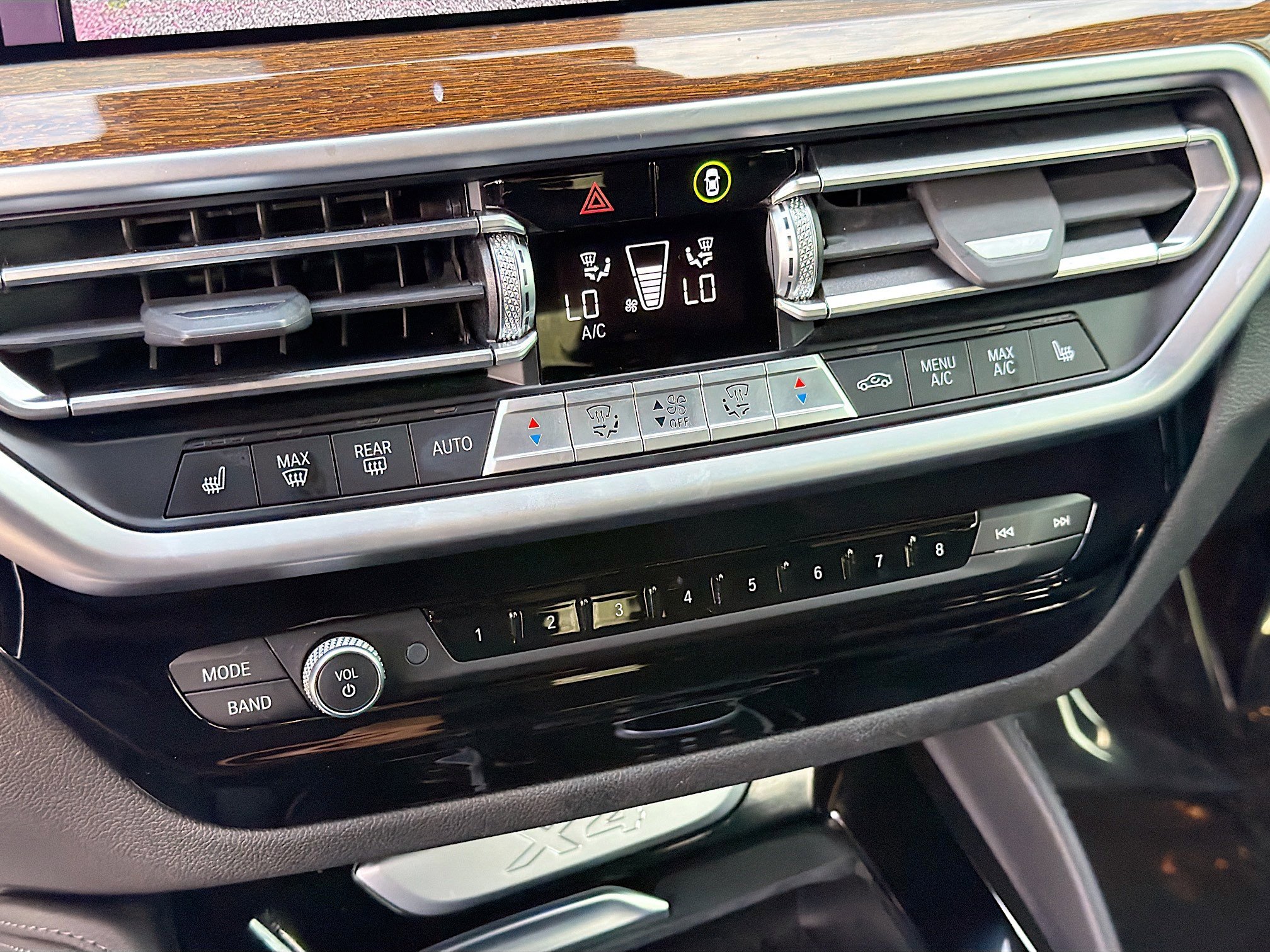 Used 2022 BMW X4 xDrive30i w/ Convenience Package image 33