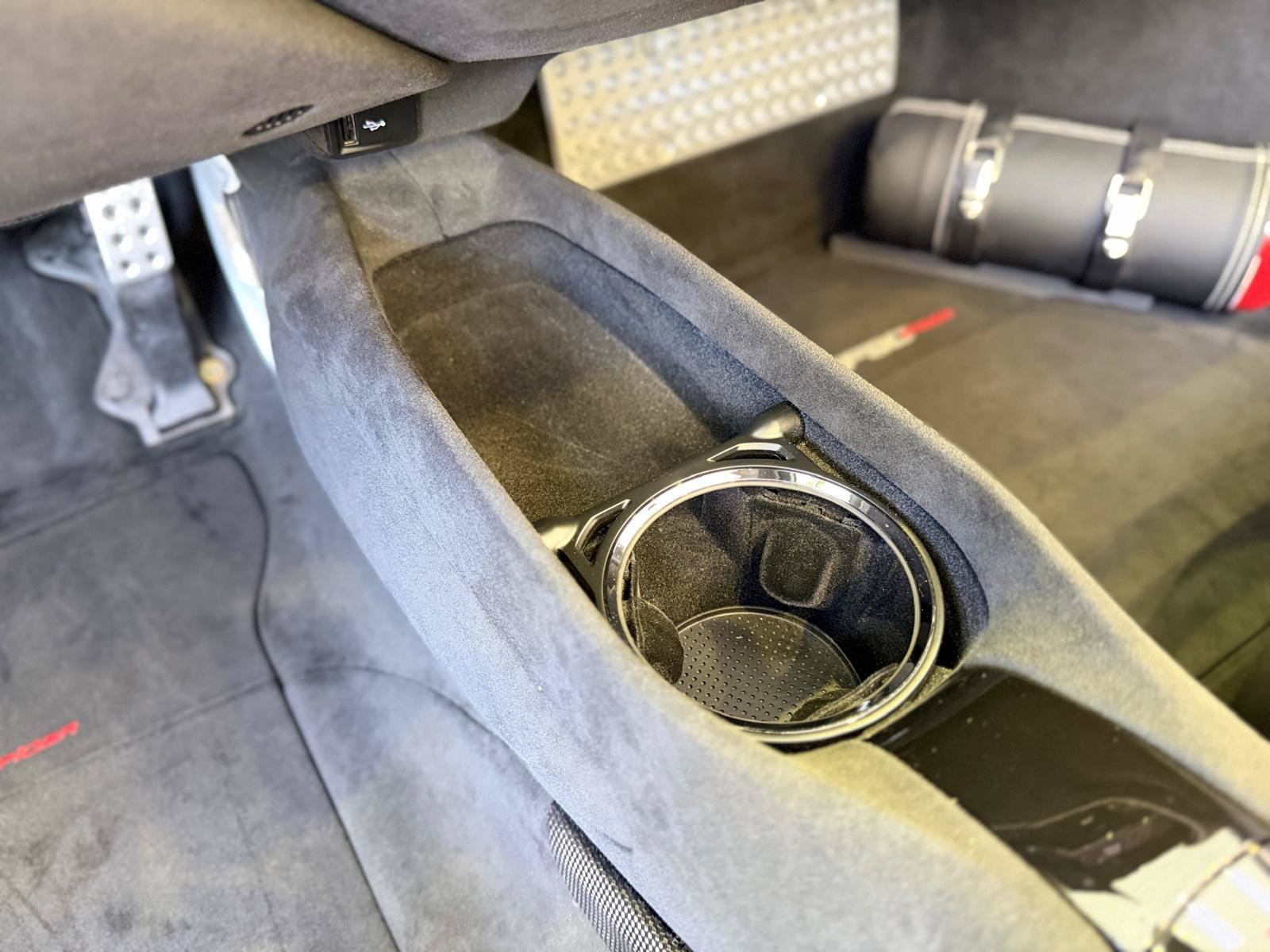 Used 2024 Ferrari SF90 Spider AWD/4WD image 33