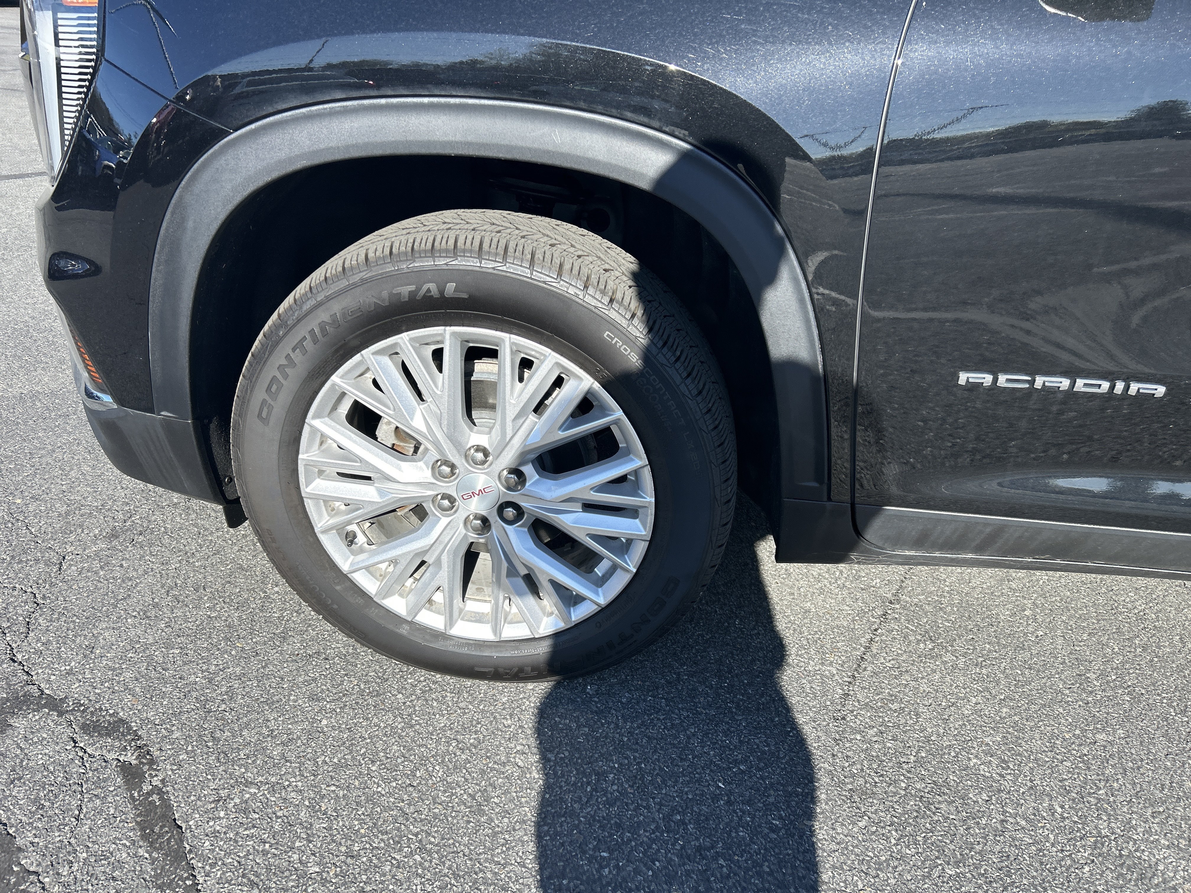 Certified 2024 GMC Acadia Elevation AWD/4WD image 3