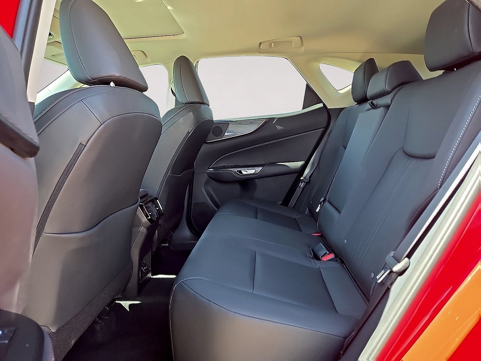 Used 2025 Lexus NX 250 FWD w/ Towing Package (2000 Lbs) image 14