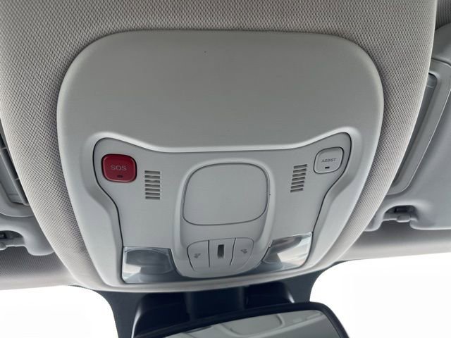 Used 2022 Jeep Renegade Trailhawk w/ Trailer Tow Group image 30