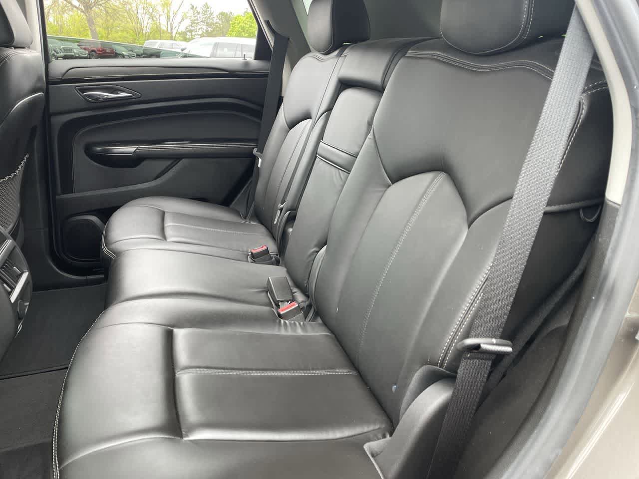 Used 2012 Cadillac SRX FWD image 18