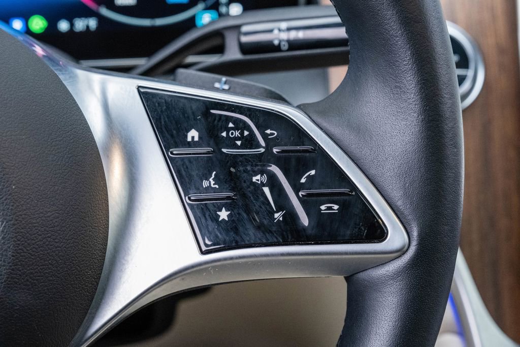 Used 2023 Mercedes-Benz GLC 300 4MATIC w/ Pinnacle Trim Package image 23