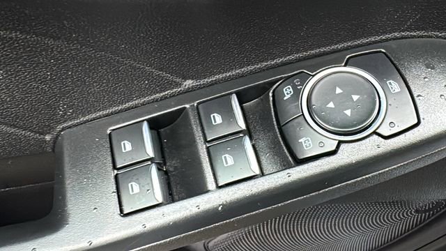 Certified 2023 Ford Escape Platinum w/ Class II Trailer Tow Package image 11