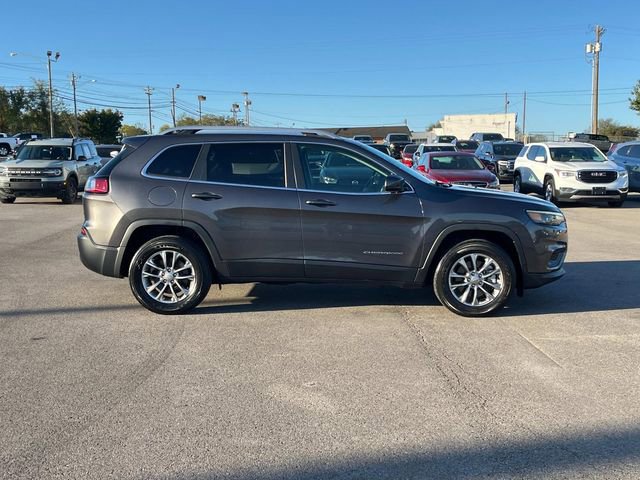 Used 2020 Jeep Cherokee Latitude Plus image 2