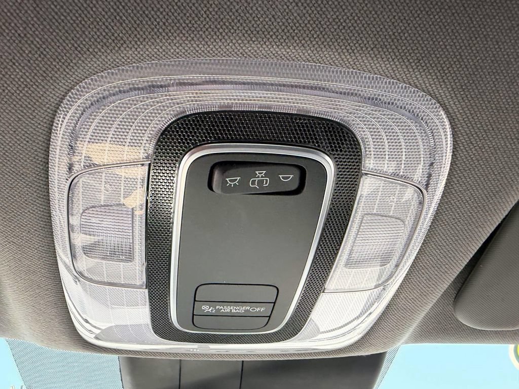 Certified 2023 Hyundai Elantra SE FWD image 35