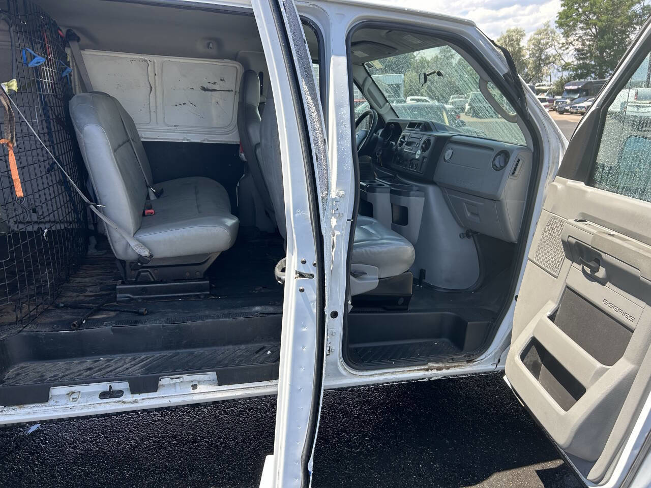 Used 2012 Ford E-250 and Econoline 250 w/ Commercial Cargo Van Pkg RWD image 19