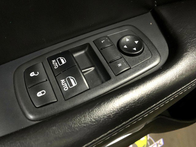 Used 2018 Dodge Challenger R/T Scat Pack w/ Leather Interior Group image 17