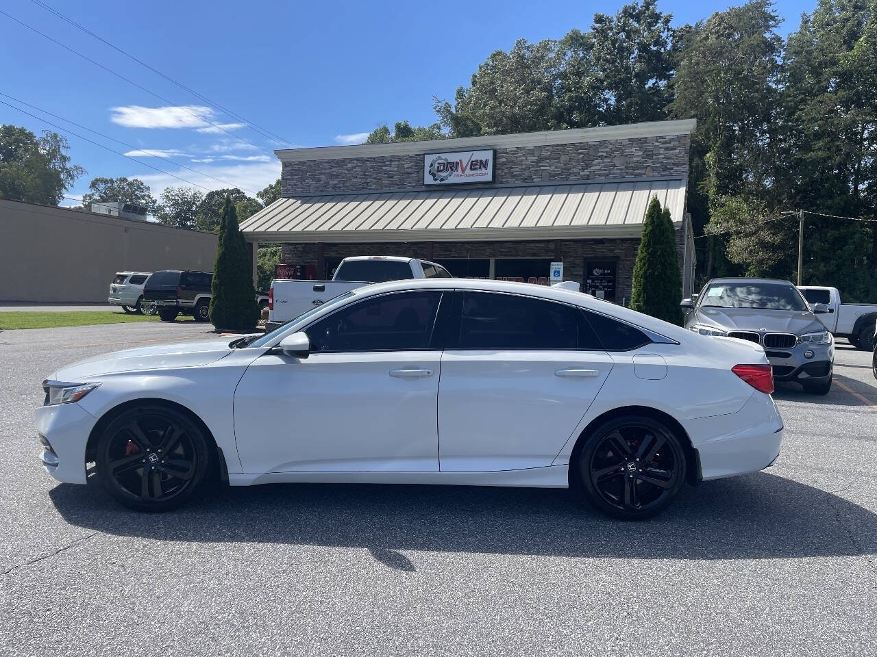 Used 2018 Honda Accord Sport image 1