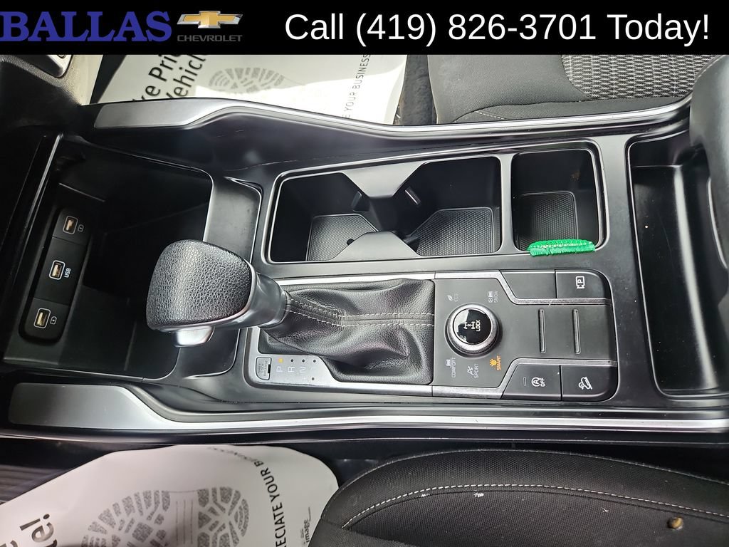 Used 2023 Kia Sorento LX AWD/4WD image 18
