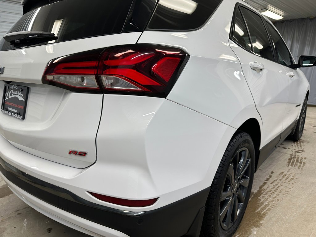 Certified 2022 Chevrolet Equinox RS w/ LPO, Floor Liner Package image 27