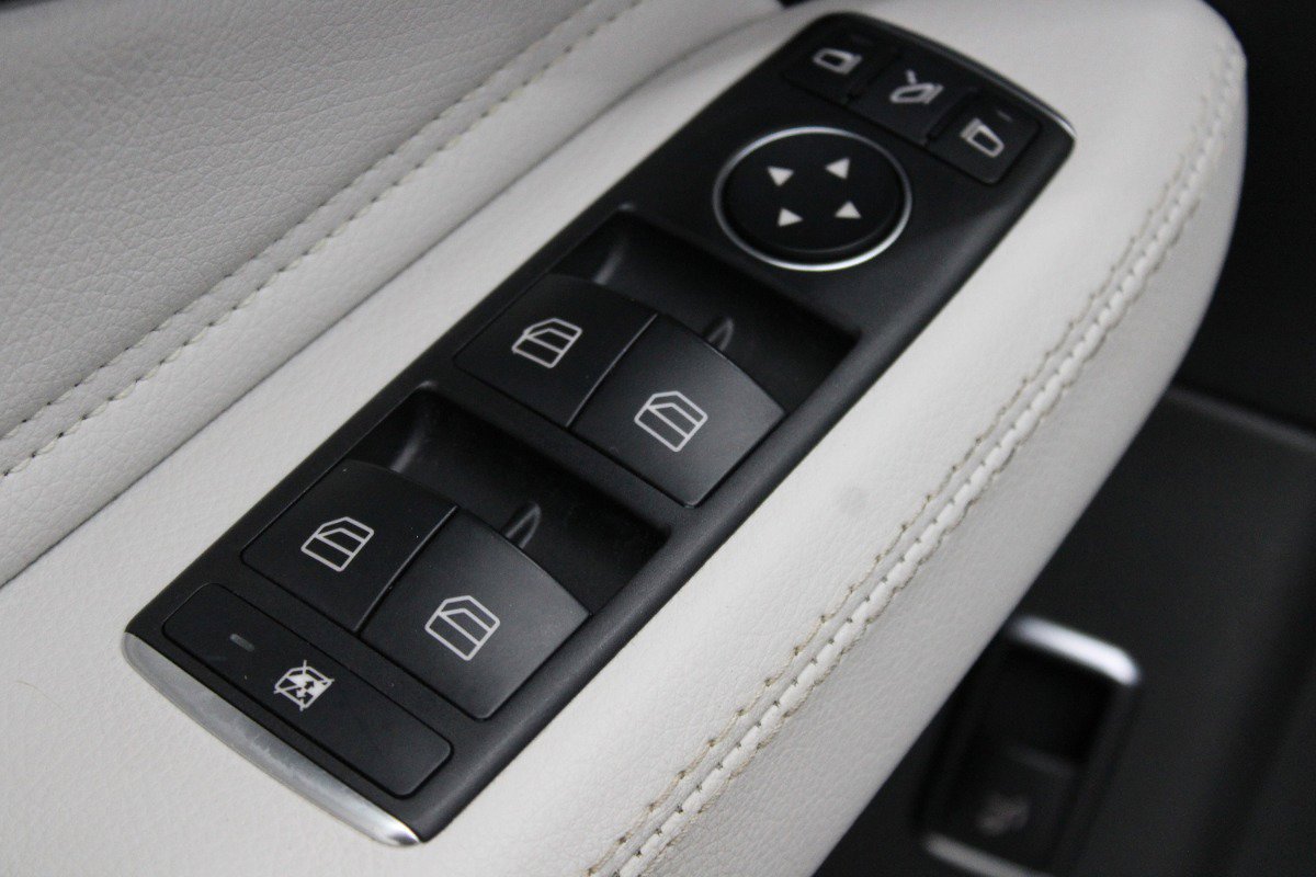 Used 2018 Mercedes-Benz GLE 350 4MATIC image 20