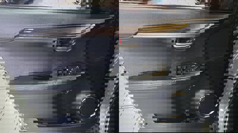 Used 2015 Lexus NX 300h AWD image 22