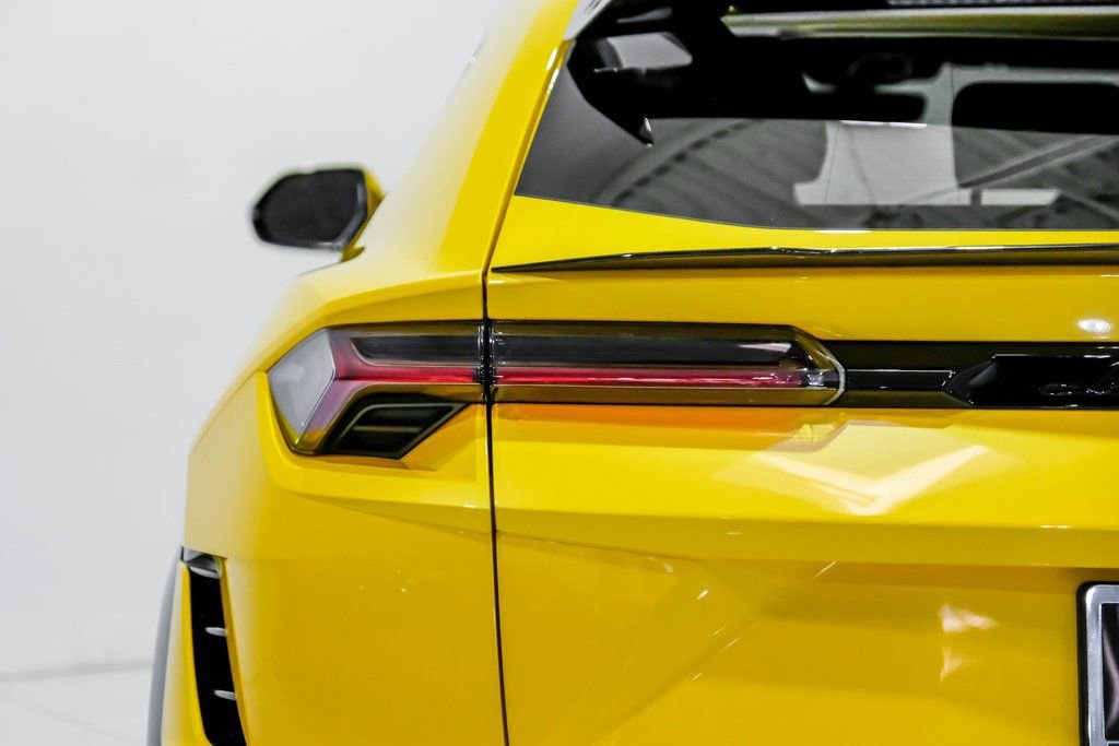 Used 2024 Lamborghini Urus Performante image 55