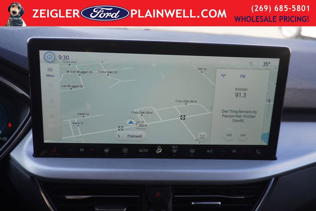 Used 2024 Ford Escape Platinum image 21